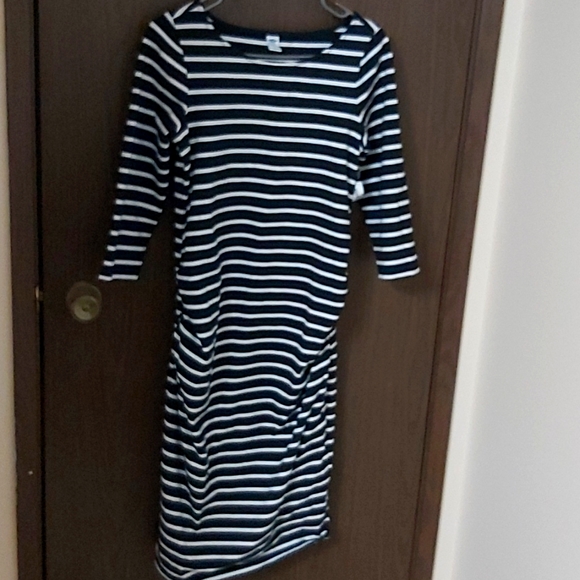 Old navy maternity bodycon dress - Picture 1 of 3